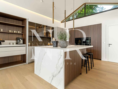 Villa entièrement rénovée à vendre à Rocío de Nagüeles