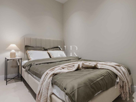 Appartement entièrement rénové à vendre dans le lotissement Los Almendros