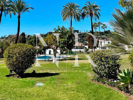 Maison mitoyenne entièrement rénovée à vendre dans le lotissement La Rinconada