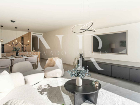 Maison mitoyenne entièrement rénovée à vendre dans le lotissement La Rinconada