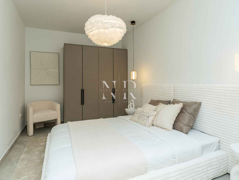 Maison mitoyenne entièrement rénovée à vendre dans le lotissement La Rinconada
