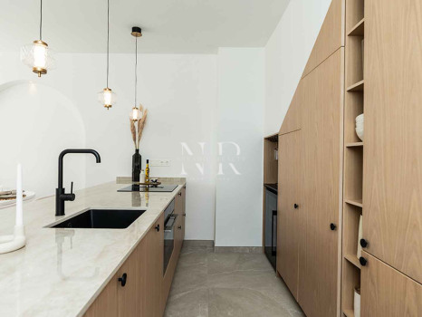 Maison mitoyenne entièrement rénovée à vendre dans le lotissement La Rinconada