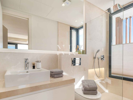 Villa en El Paraíso de diseño en venta