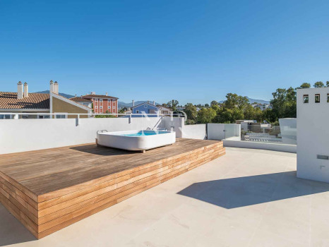 Villa en El Paraíso de diseño en venta