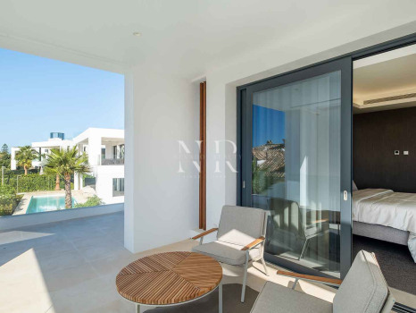 Villa en El Paraíso de diseño en venta
