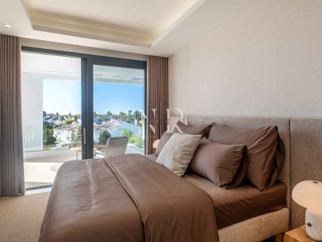 Villa en El Paraíso de diseño en venta