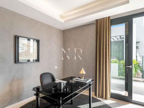 Villa en El Paraíso de diseño en venta
