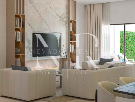 Adosada en Urbanización La Quinta Golf completamente renovada en venta