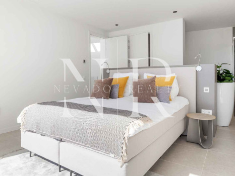 Villa en La Alquería con vistas panorámicas al mar y al golf en venta