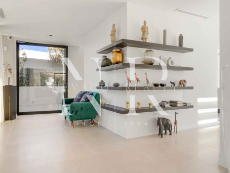 Villa en La Alquería con vistas panorámicas al mar y al golf en venta