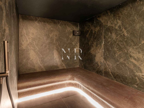 Villa en Nueva Andalucía de diseño contemporáneo en venta