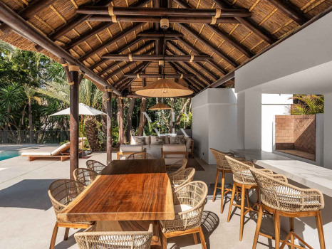 Villa en Nueva Andalucía de diseño contemporáneo en venta