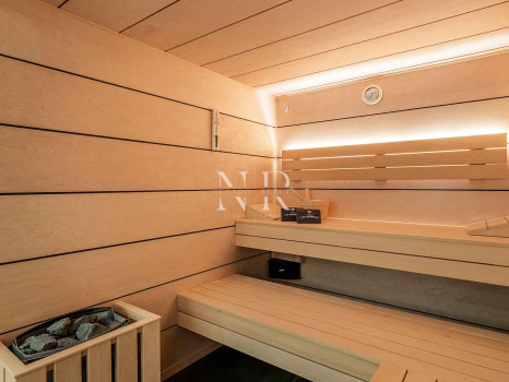 Villa en Nueva Andalucía de diseño contemporáneo en venta