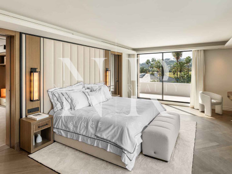 Villa en Nueva Andalucía de diseño contemporáneo en venta