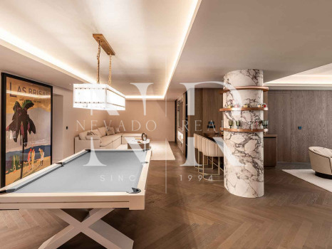 Villa en Nueva Andalucía de diseño contemporáneo en venta