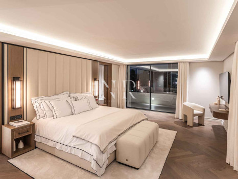 Villa en Nueva Andalucía de diseño contemporáneo en venta