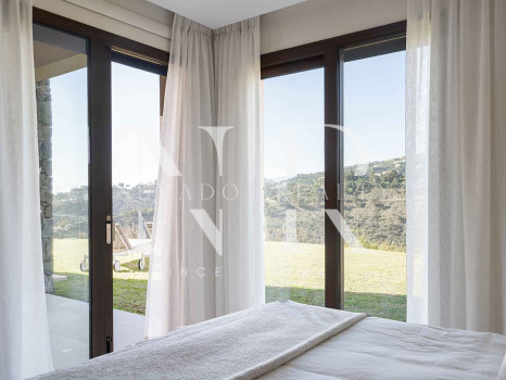 Appartement à vendre dans le lotissement Real de la Quinta avec vue panoramique sur la mer