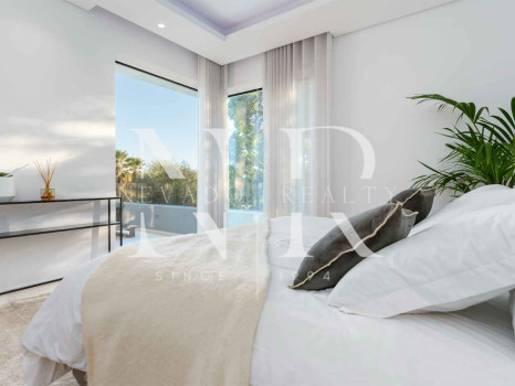 Villa en Nueva Andalucía en venta