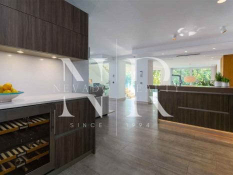Villa en Nueva Andalucía en venta