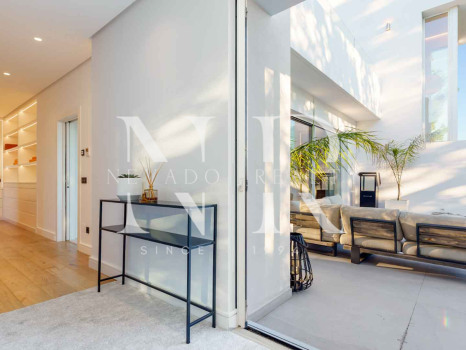 Villa en Nueva Andalucía en venta