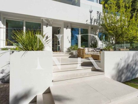 Villa en Nueva Andalucía en venta