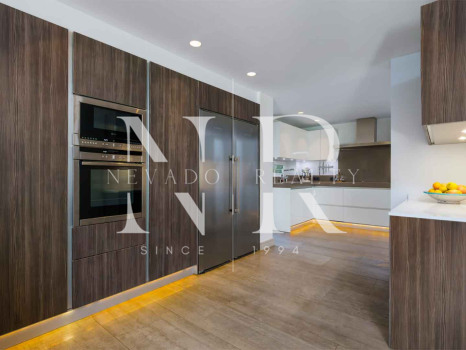 Villa en Nueva Andalucía en venta