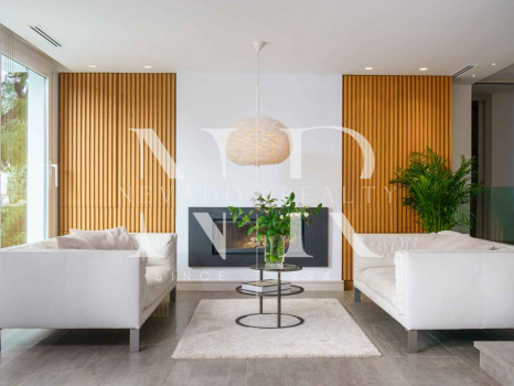 Villa en Nueva Andalucía en venta