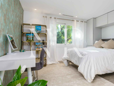 Villa en Nueva Andalucía en venta