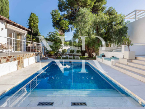 Villa en Nueva Andalucía en venta