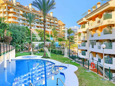 Ático con vistas en al mar en alquiler de corta temporada en Marbella