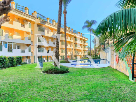 Ático con vistas en al mar en alquiler de corta temporada en Marbella