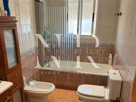 Ático en el centro de Estepona con gran terraza en venta