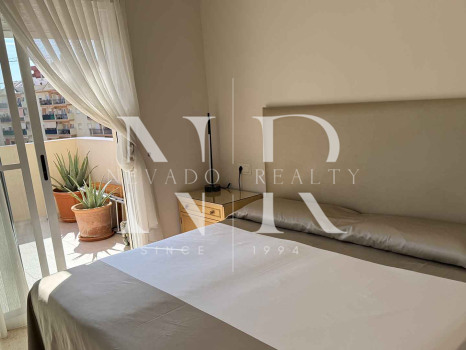 Ático en el centro de Estepona con gran terraza en venta