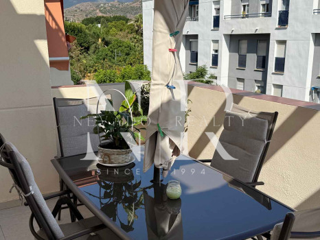 Ático en el centro de Estepona con gran terraza en venta
