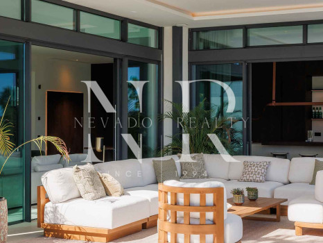 Villa in Lomas del Virrey, Golden Mile, under construction