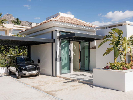 Villa in Lomas del Virrey, Golden Mile, under construction