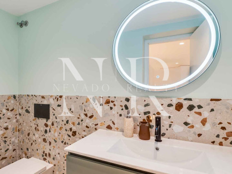Apartamento en la Milla de Oro con amplia terraza en venta