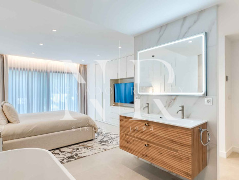Apartamento en la Milla de Oro con amplia terraza en venta