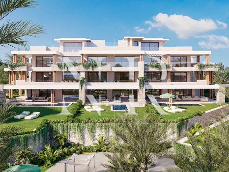 Villa en première ligne de plage à Estepona à vendre
