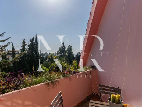 Villa para reformar con parciales vistas al mar en Huerta Belón en venta.