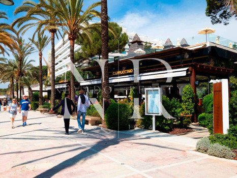 Villa para reformar con parciales vistas al mar en Huerta Belón en venta.