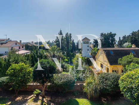 Villa para reformar con parciales vistas al mar en Huerta Belón en venta.