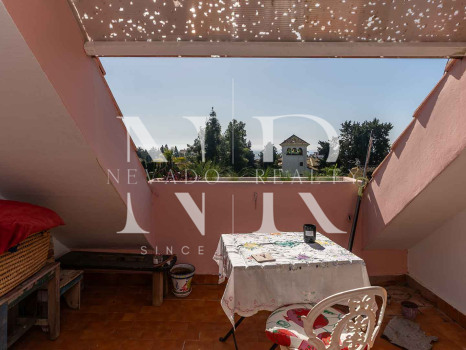 Villa para reformar con parciales vistas al mar en Huerta Belón en venta.