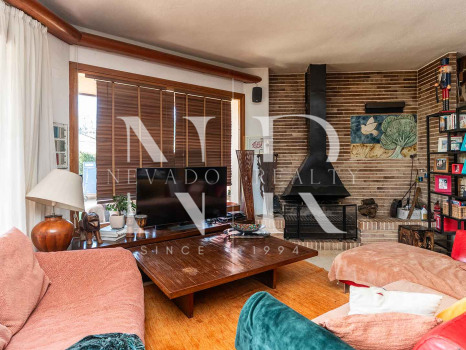 Villa para reformar con parciales vistas al mar en Huerta Belón en venta.