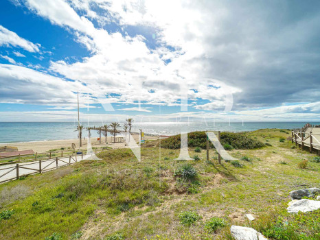Sea-view villa under construction in Artola Alta for sale