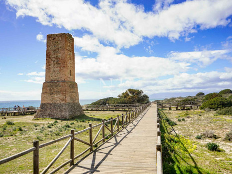 Villa for sale under construction in Artola Alta with sea and golf views