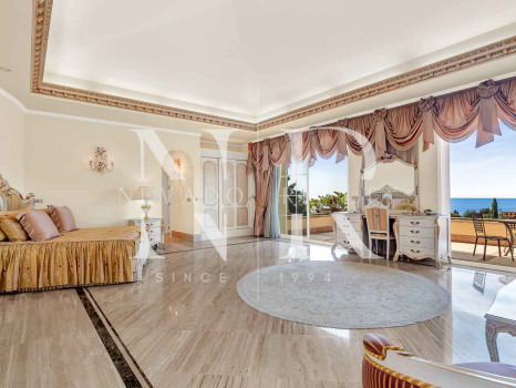 Villa in Sierra Blanca with panoramic sea views for sale