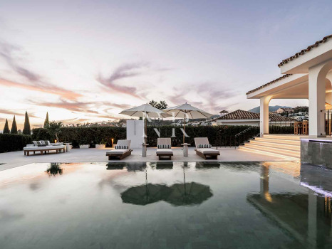 Villa en Nueva Andalucía completamente renovada en venta