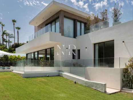 Villa neuve à vendre dans le quartier résidentiel de La Cerquilla
