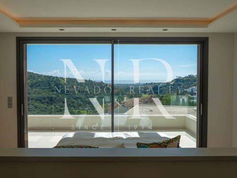 Newly built villa for sale in Lomas de la Quinta
